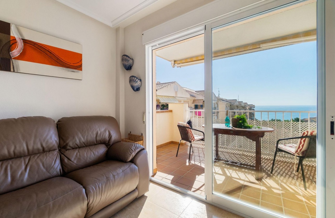 Resale - Apartment - Orihuela Costa - Campoamor