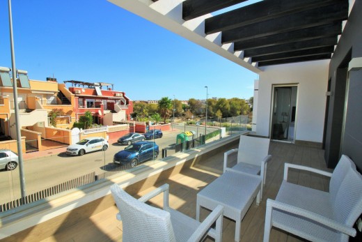 Resale - Villa - Villamartin