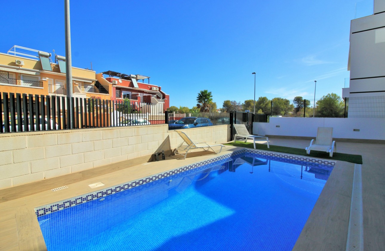 Resale - Villa - Villamartin