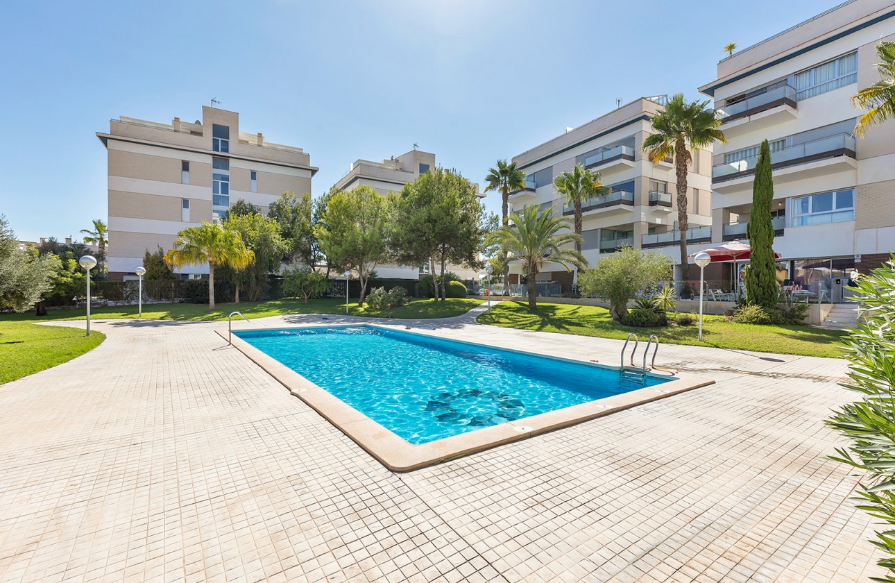 Resale - Apartment - Orihuela Costa - Villamartín-Las Filipinas