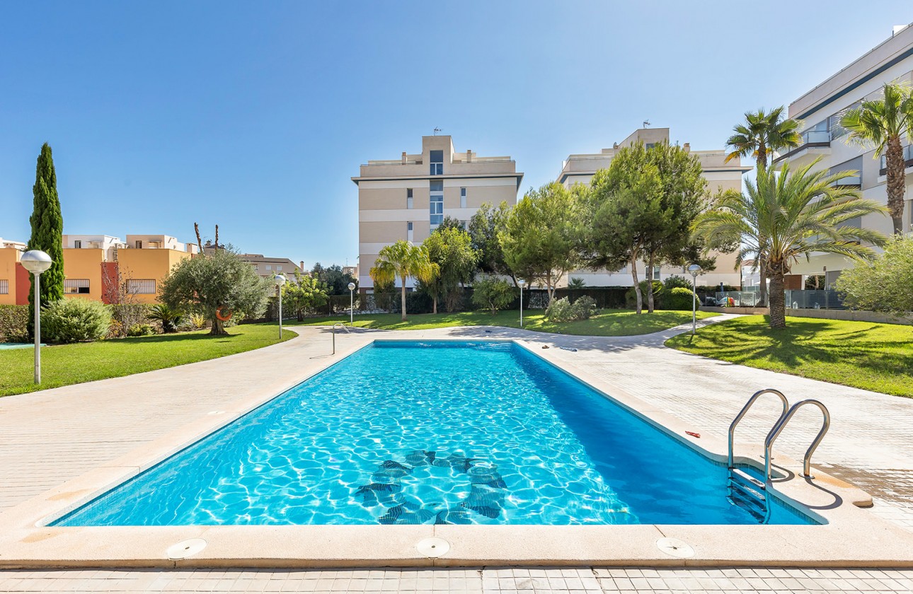 Resale - Apartment - Orihuela Costa - Villamartín-Las Filipinas