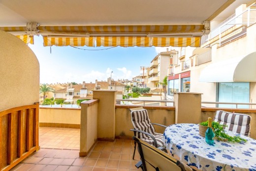 Resale - Apartment - Orihuela Costa - Campoamor