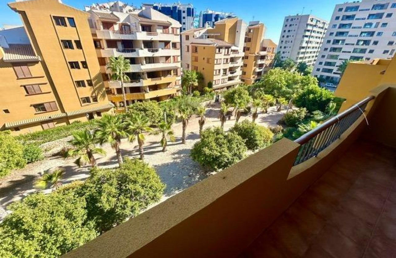 Resale - Apartment - Torrevieja - Punta prima