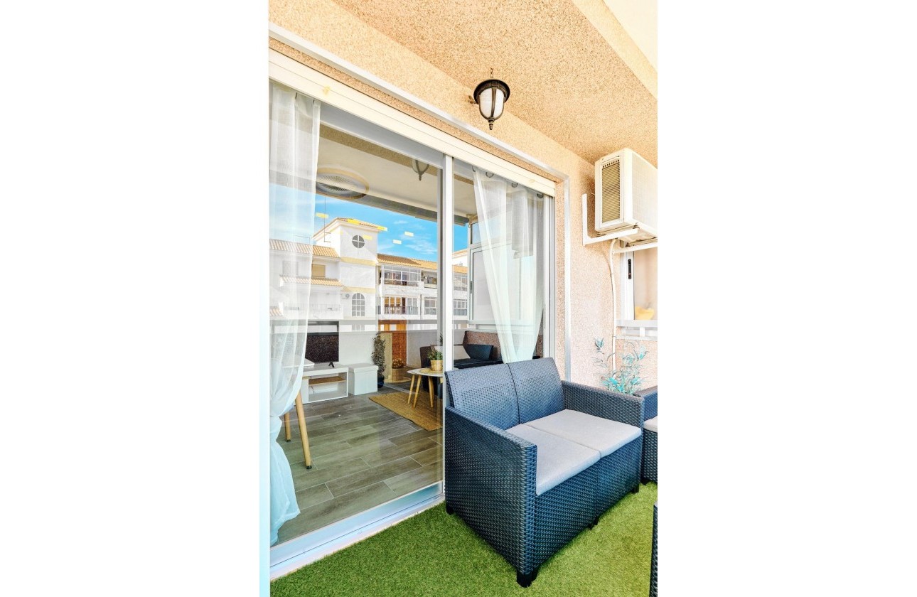 Resale - Apartment - Torrevieja - La Mata