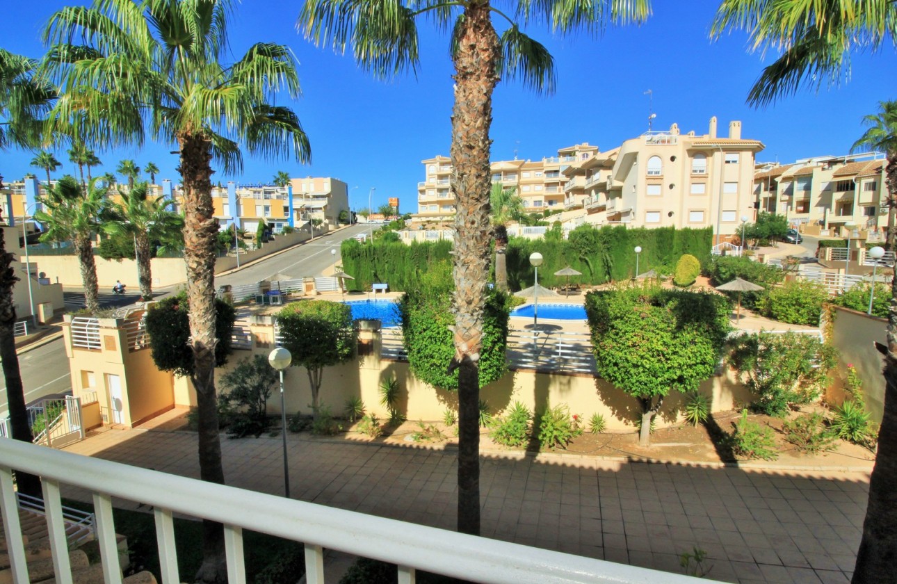 Resale - Apartment - Cabo Roig