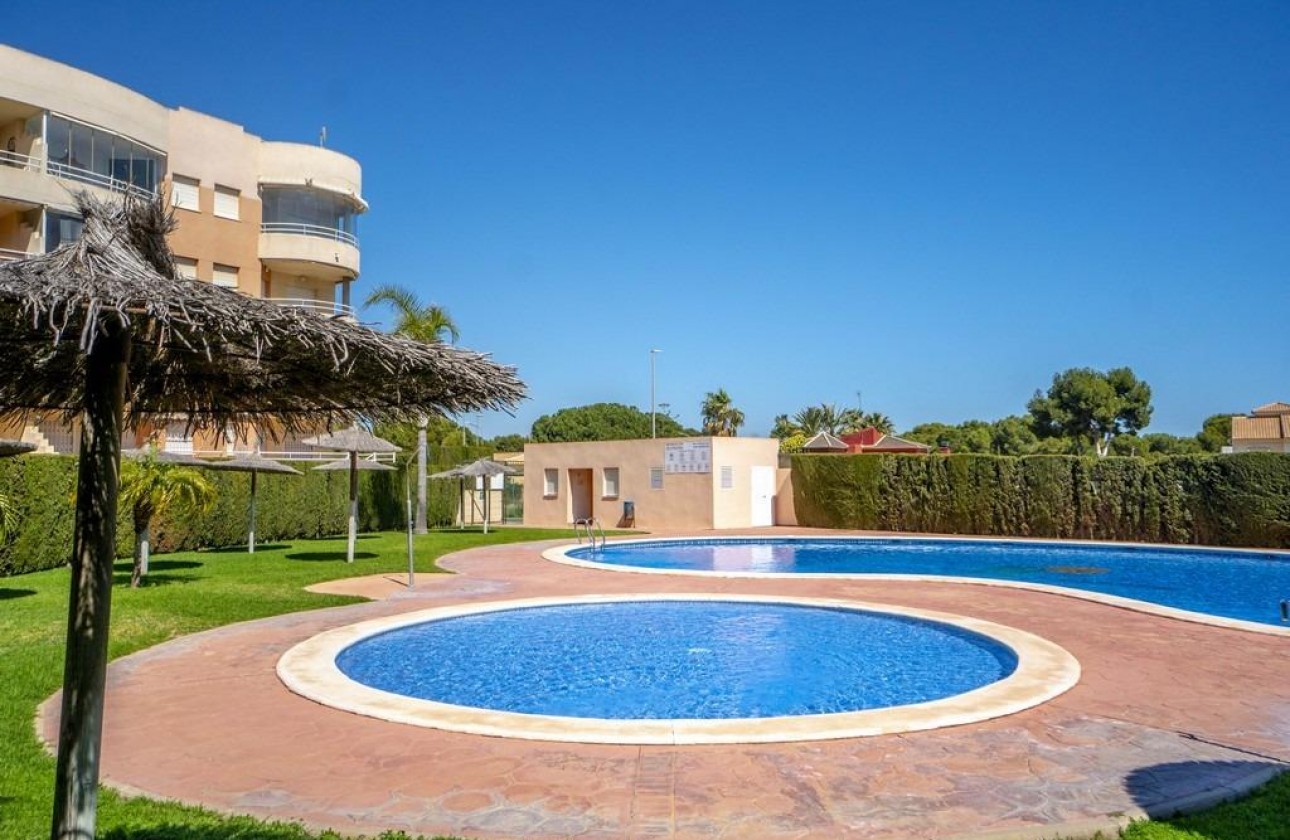 Reventa - Apartamento - Orihuela Costa - Campoamor