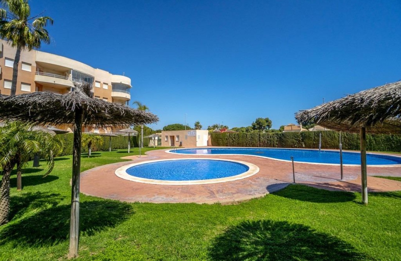 Reventa - Apartamento - Orihuela Costa - Campoamor