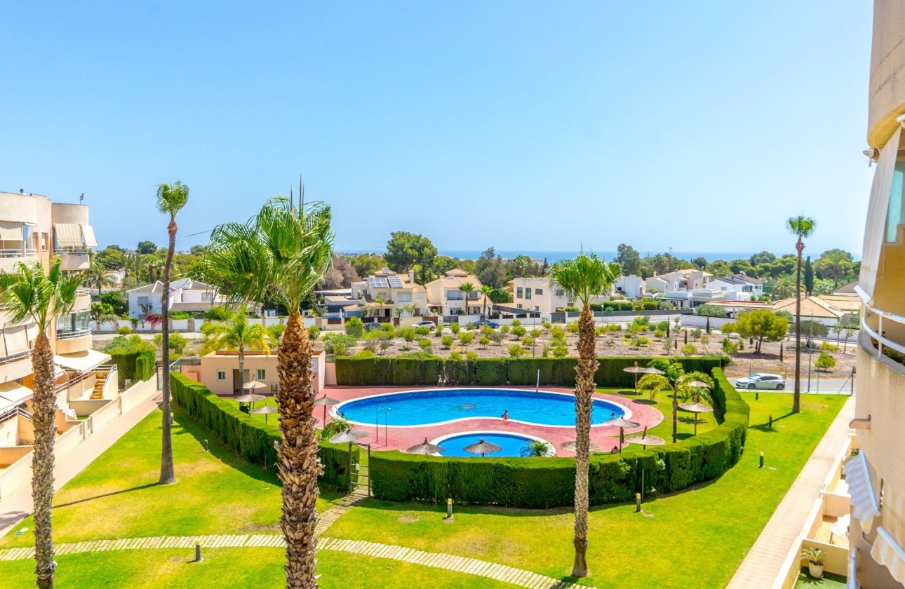 Resale - Apartment - Orihuela Costa - Campoamor