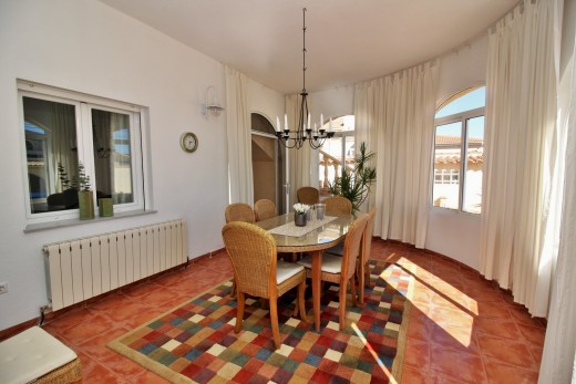 Resale - Villa - Torrevieja - La Siesta