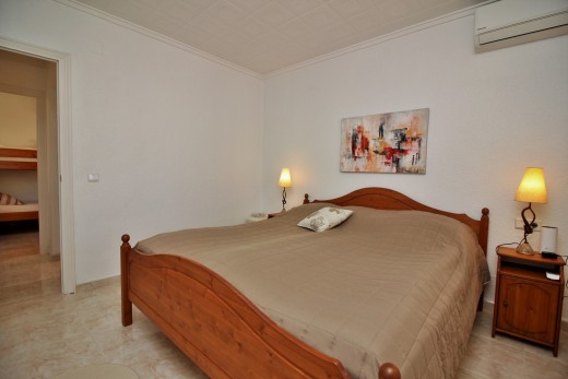 Resale - Villa - Torrevieja - La Siesta