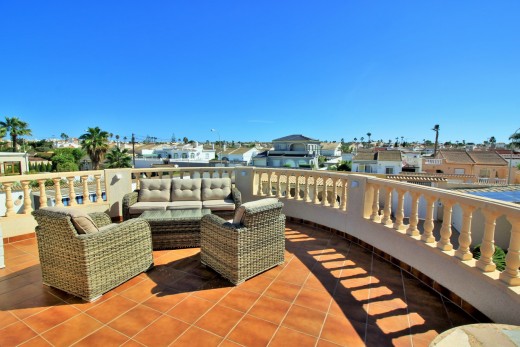 Resale - Villa - Torrevieja - La Siesta