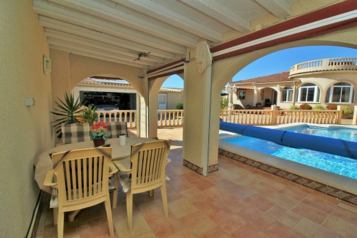 Resale - Villa - Torrevieja - La Siesta