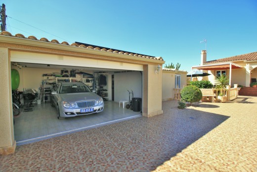 Resale - Villa - Torrevieja - La Siesta