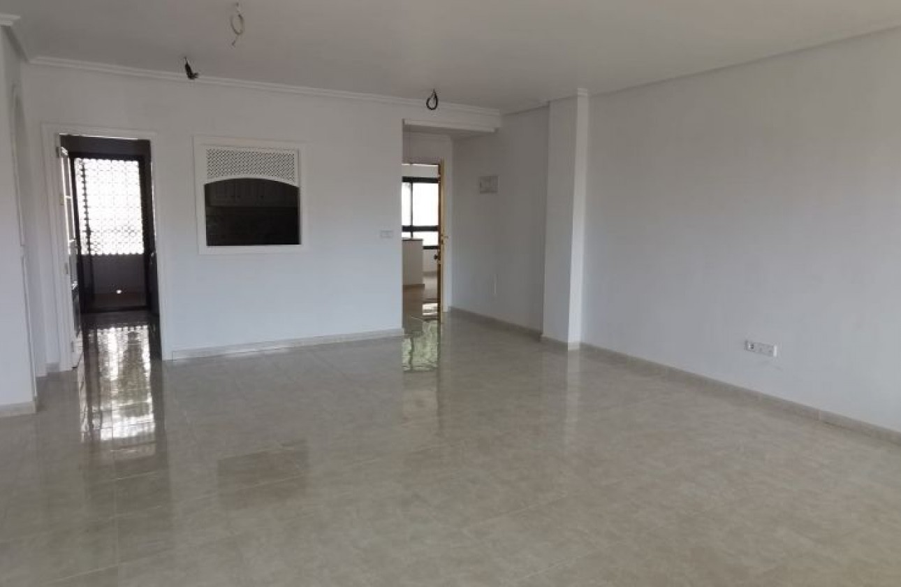 Resale - Apartment - Orihuela Costa