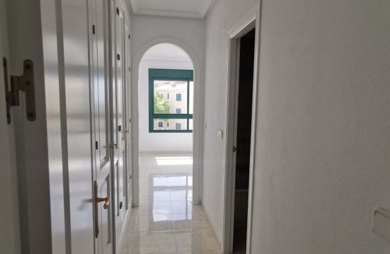 Resale - Apartment - Orihuela Costa