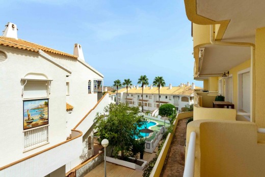 Resale - Apartment - Orihuela Costa - Campoamor