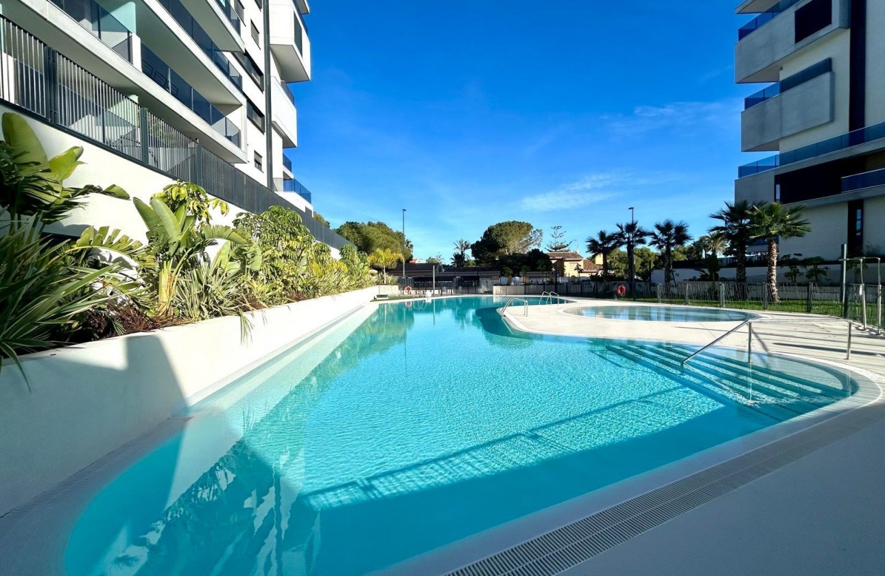 Resale - Apartment - Orihuela Costa - Altos de Campoamor