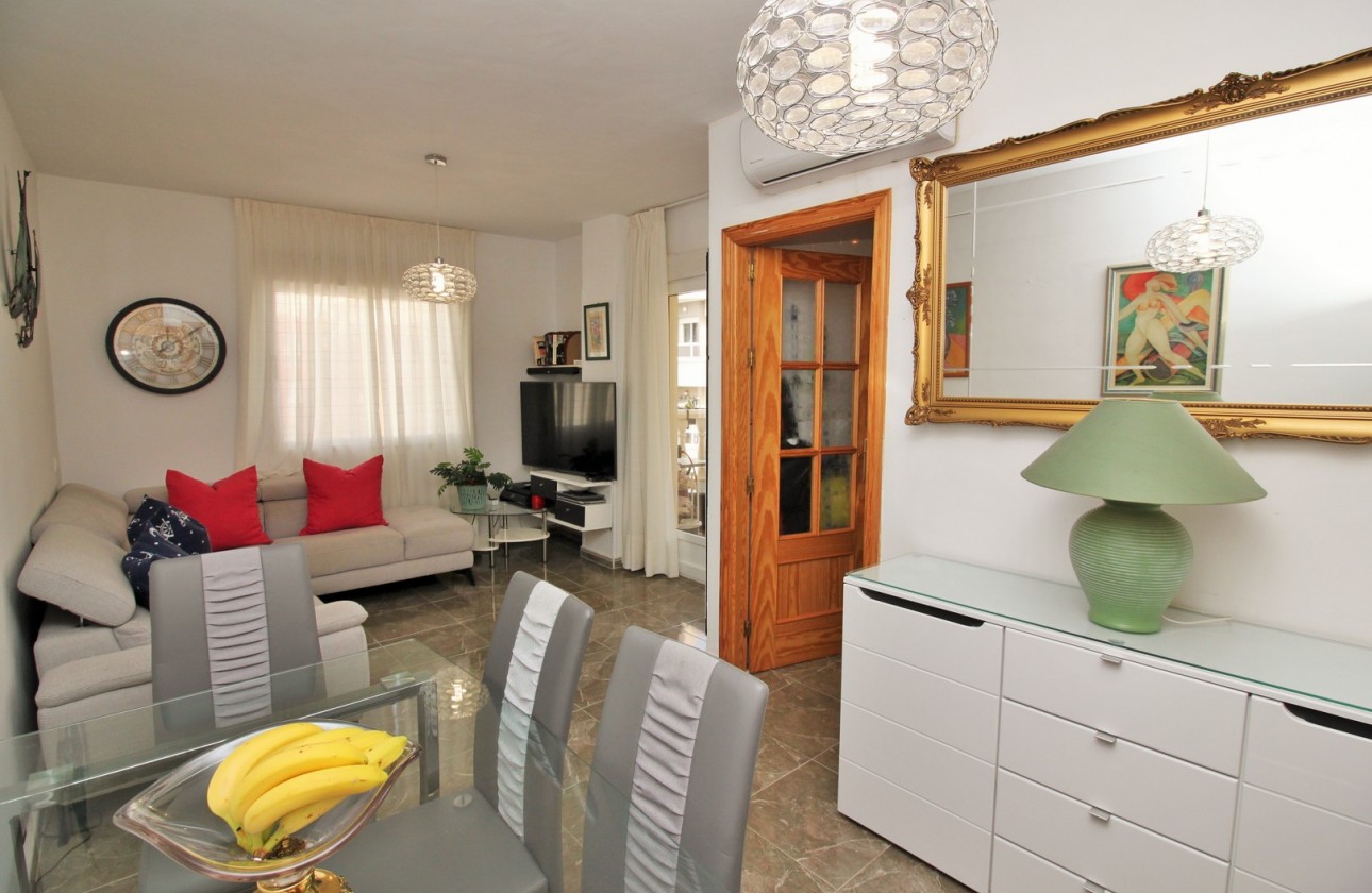 Resale - Apartment - Torrevieja