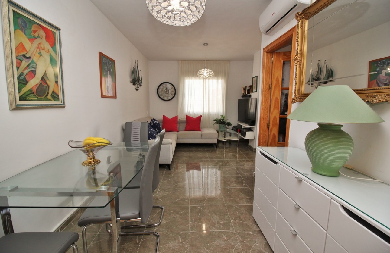 Resale - Apartment - Torrevieja