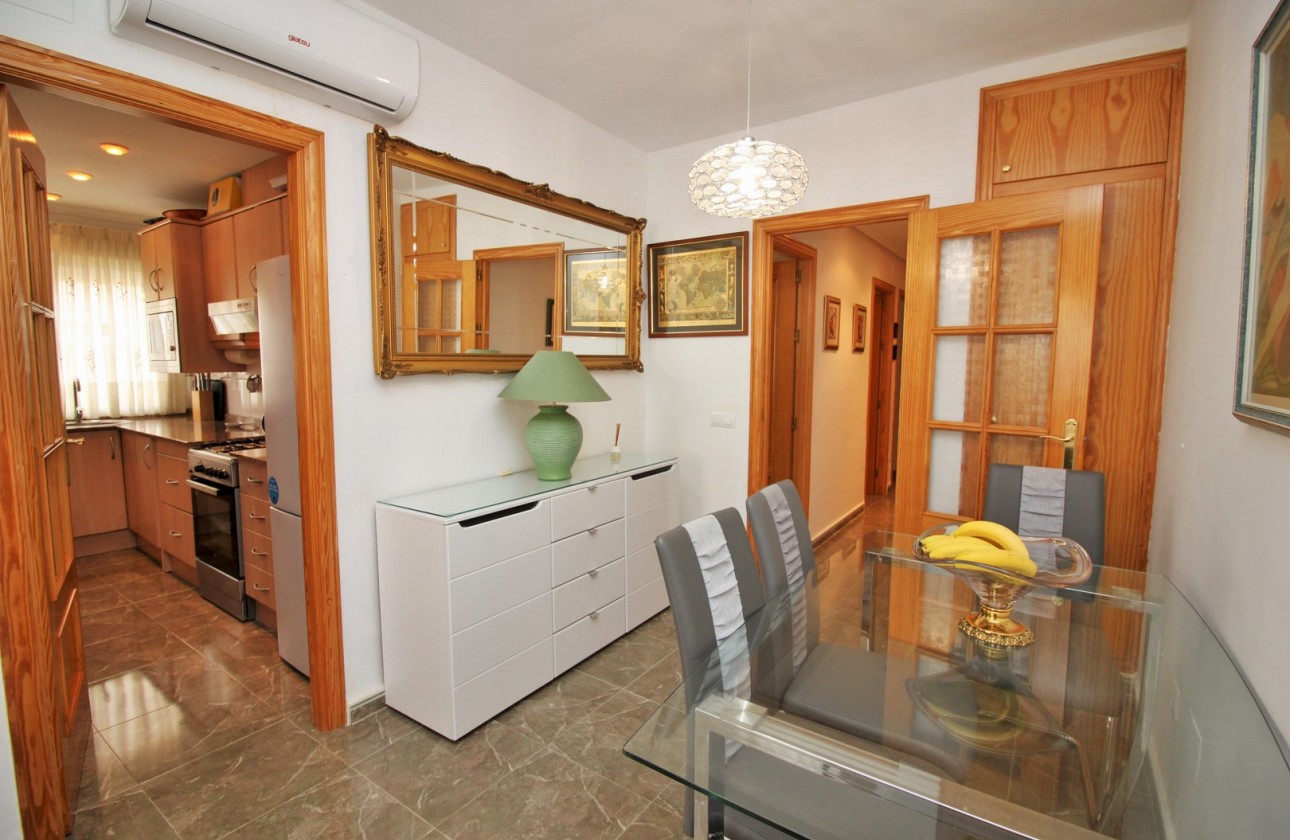 Resale - Apartment - Torrevieja