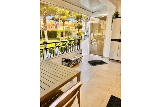 Resale - Apartment - Villamartin