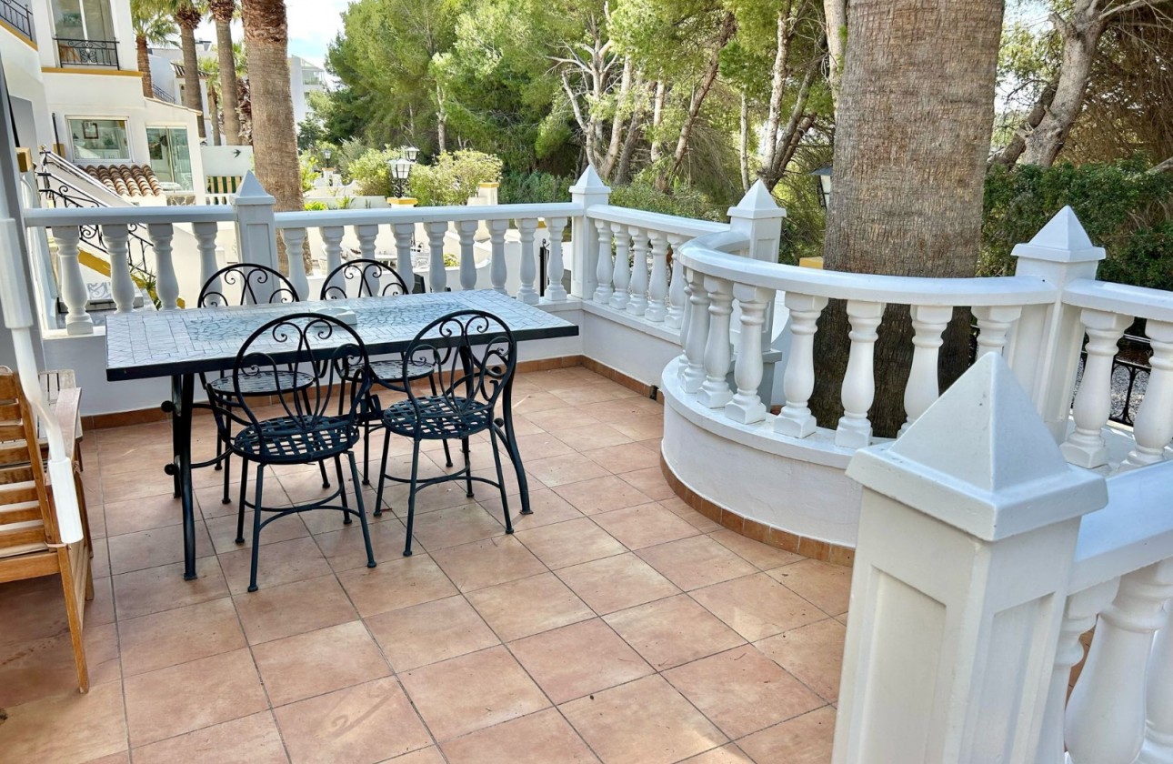 Resale - Villa - Villamartin