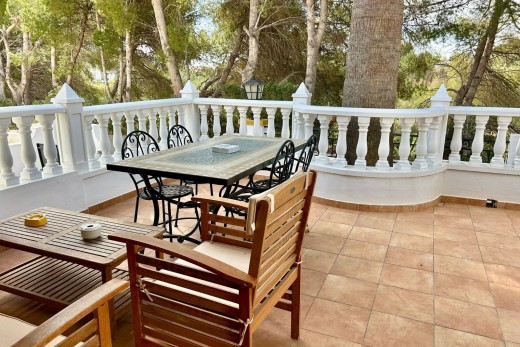 Resale - Villa - Villamartin