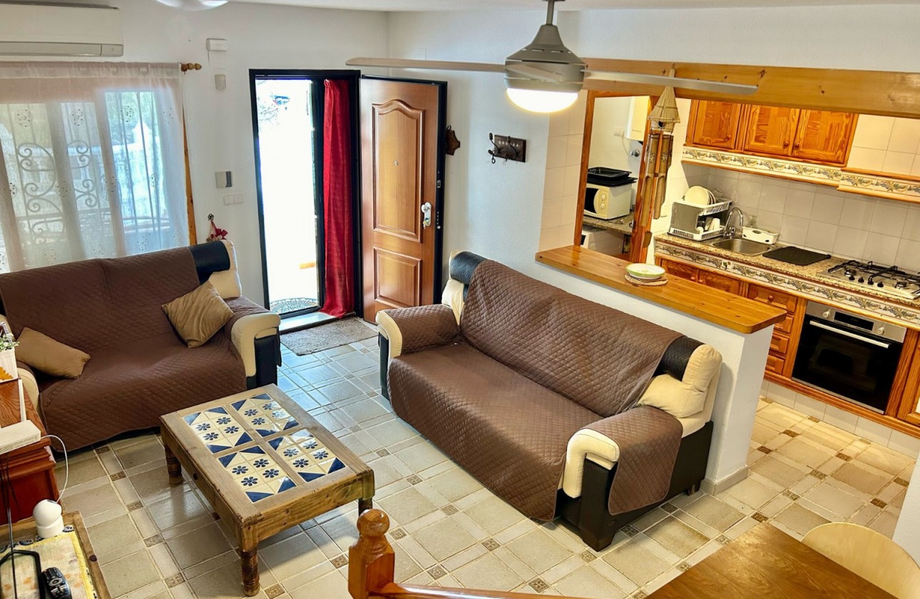 Resale - Villa - Villamartin