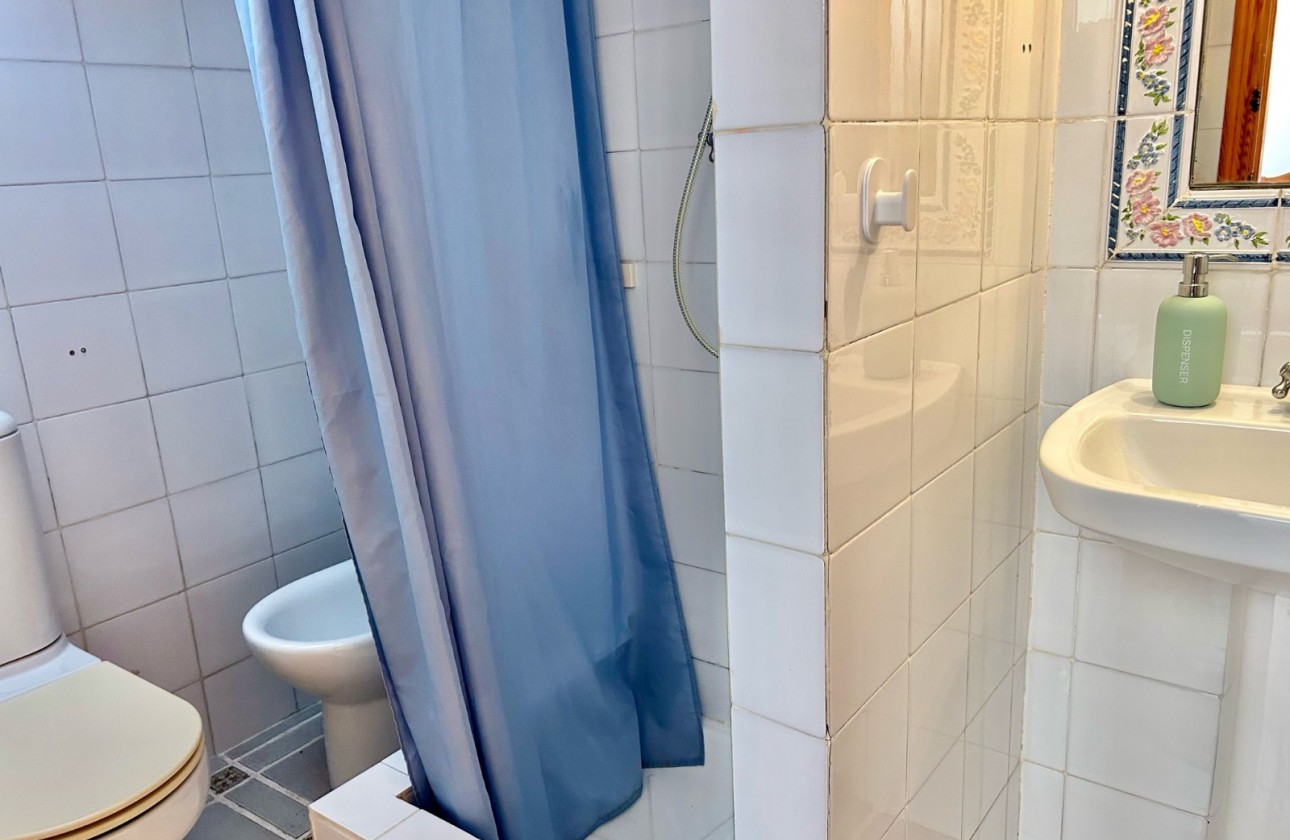 Resale - Villa - Villamartin