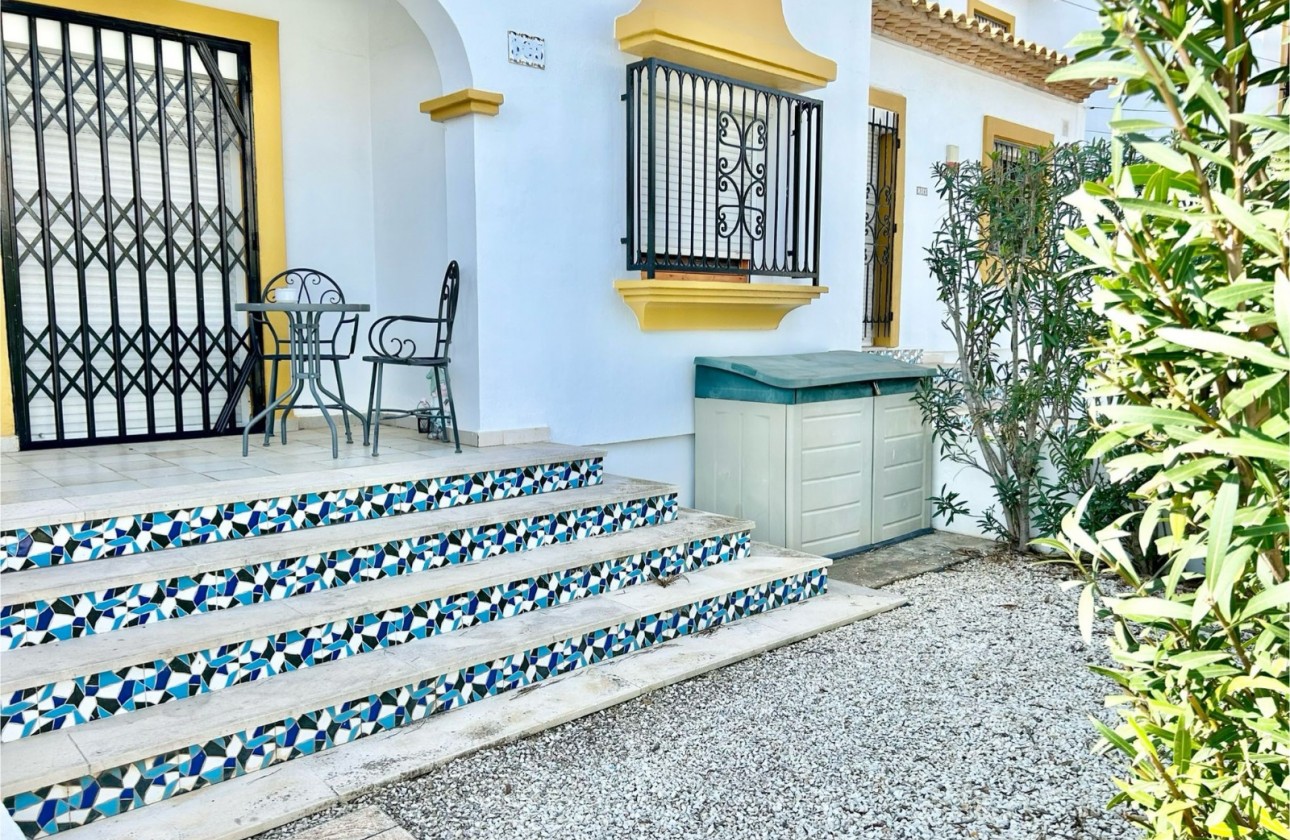 Resale - Villa - Villamartin