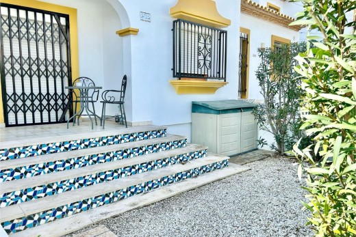 Resale - Villa - Villamartin