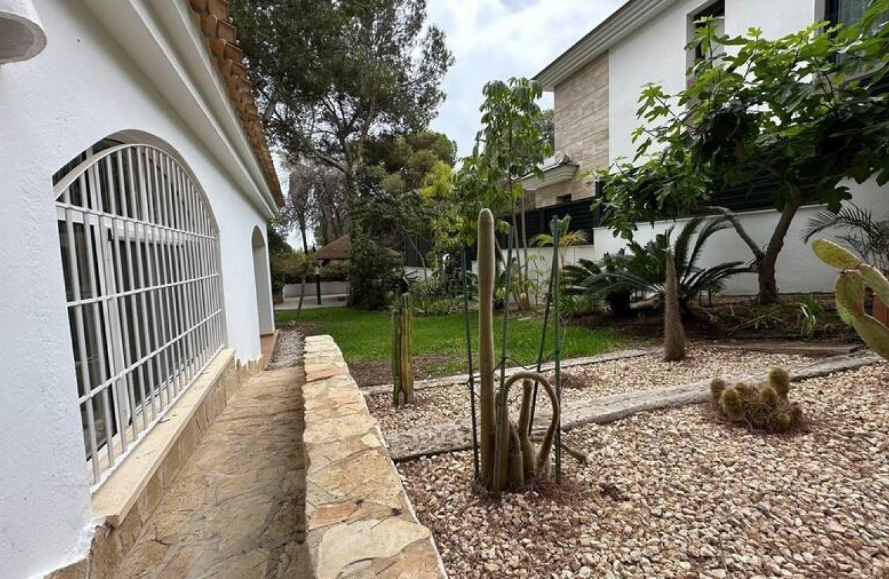 Återförsäljning - Luxury Villa - Campoamor