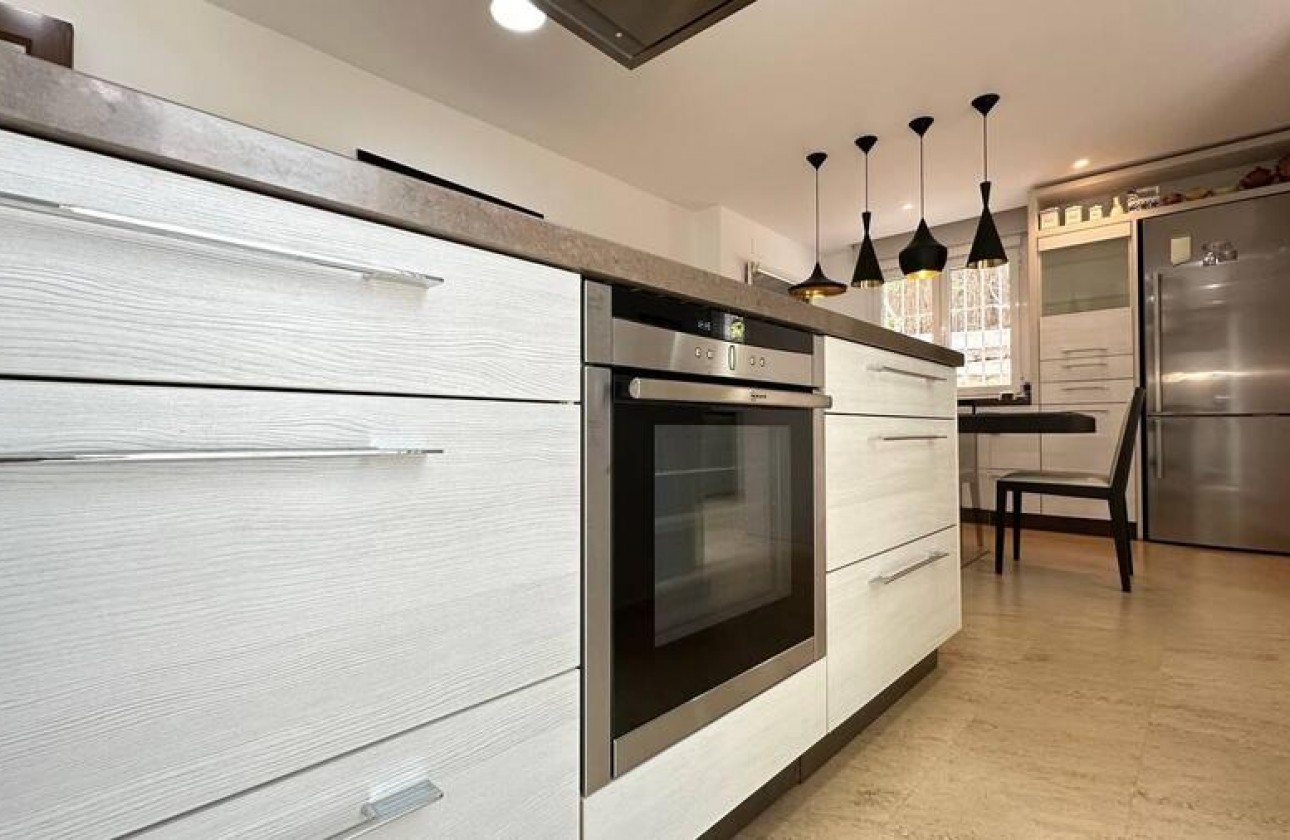 Återförsäljning - Luxury Villa - Campoamor