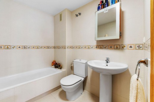 Resale - Apartment - Orihuela Costa - Campoamor