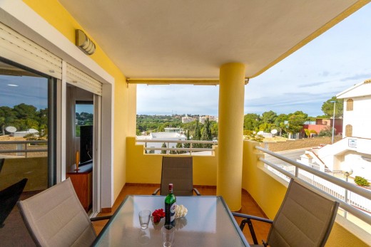 Resale - Apartment - Orihuela Costa - Campoamor