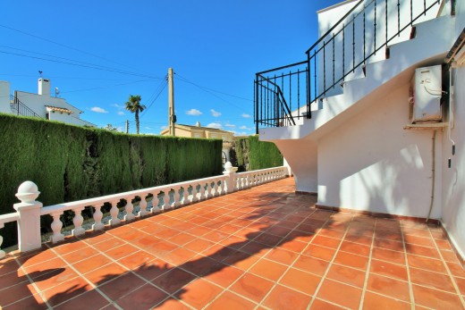Resale - Villa - Villamartin