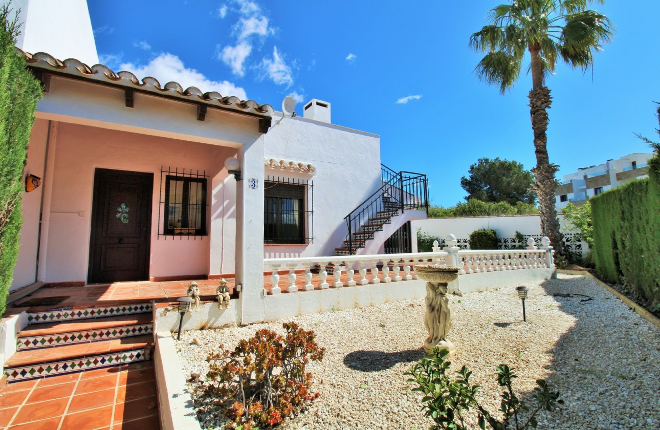 Resale - Villa - Villamartin