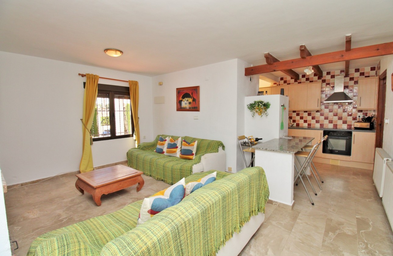 Resale - Villa - Villamartin