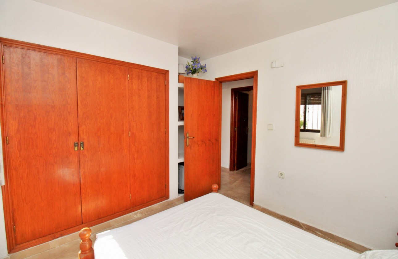 Resale - Villa - Villamartin