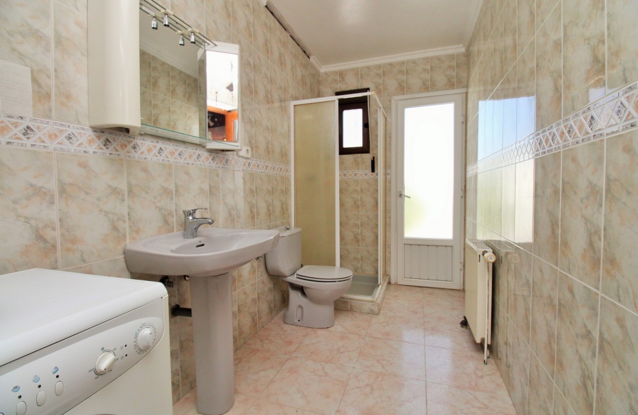 Resale - Villa - Villamartin