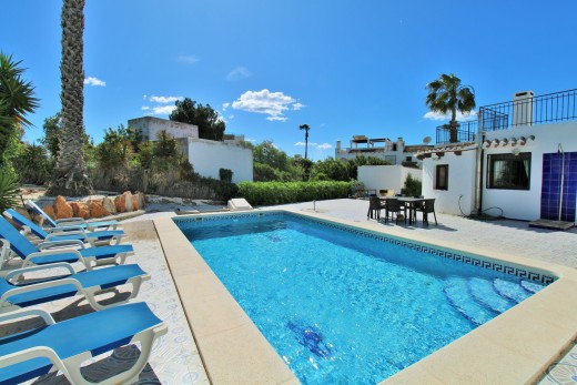 Resale - Villa - Villamartin
