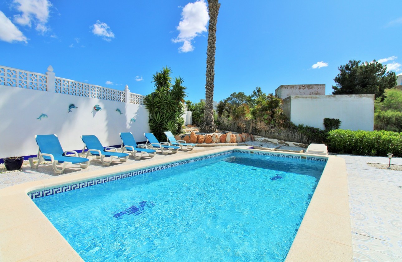 Resale - Villa - Villamartin