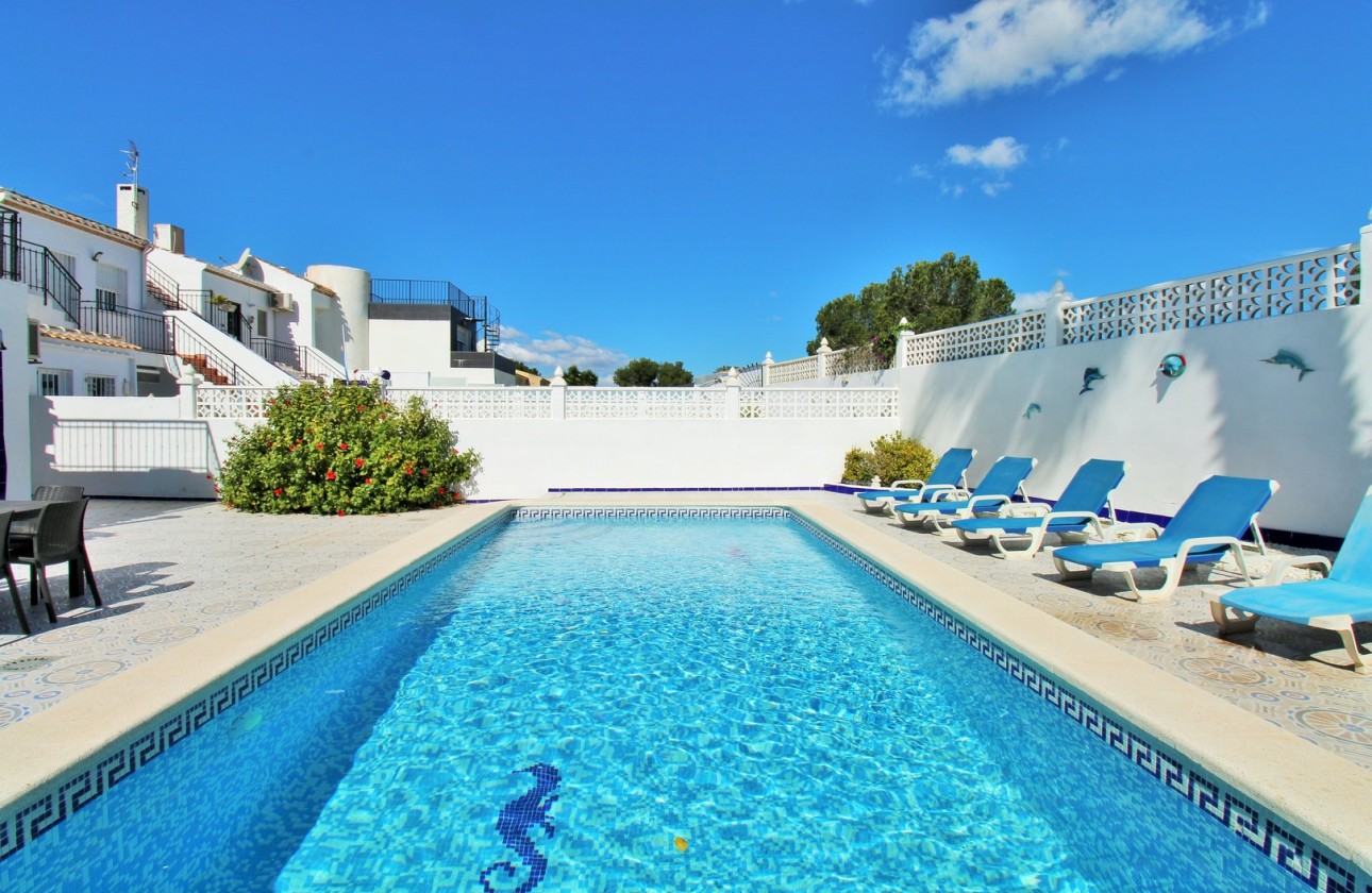 Resale - Villa - Villamartin