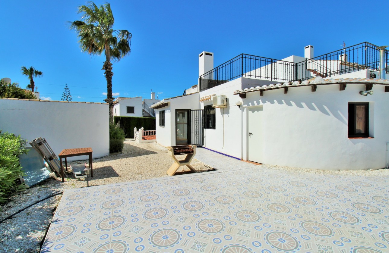 Resale - Villa - Villamartin