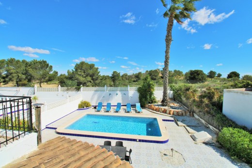 Resale - Villa - Villamartin