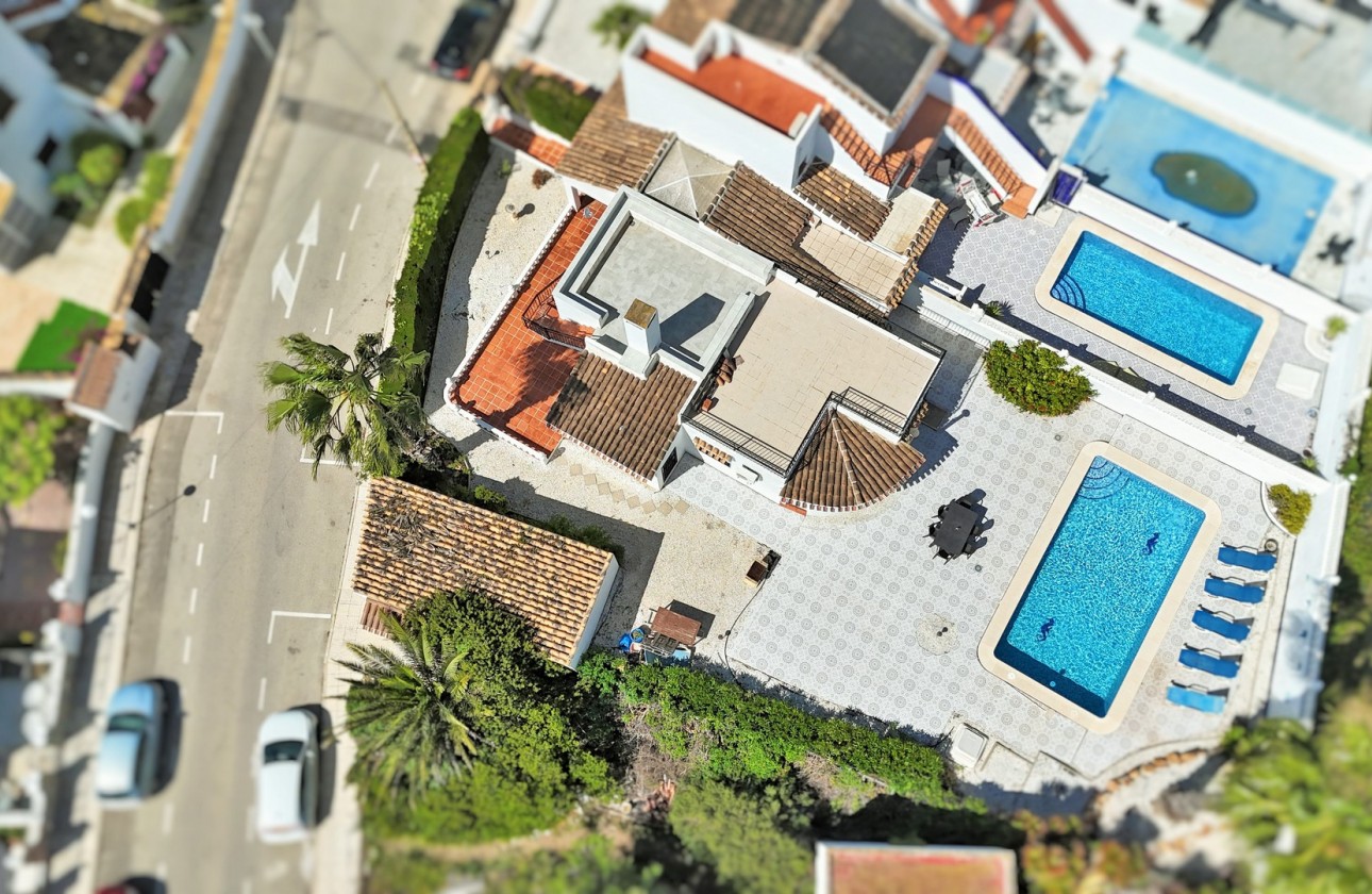 Resale - Villa - Villamartin