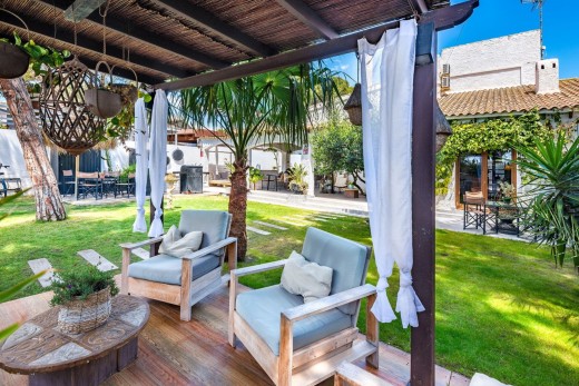 Resale - semi-detached-villa - Punta Prima