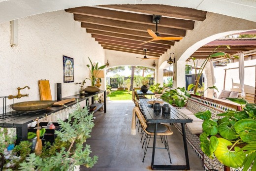 Resale - semi-detached-villa - Punta Prima