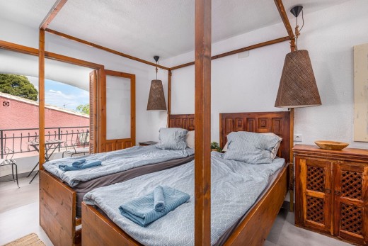 Resale - semi-detached-villa - Punta Prima