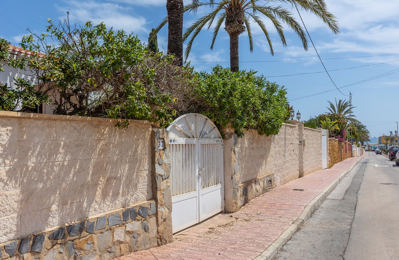 Resale - Villa - Torrevieja - Rocio del Mar